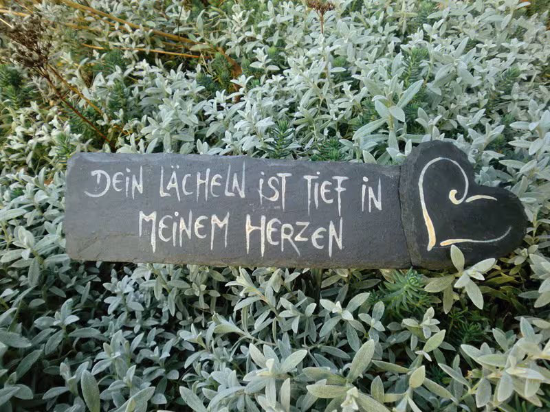 Dein Lächeln ist tief in meinem Herzen. mit Herz